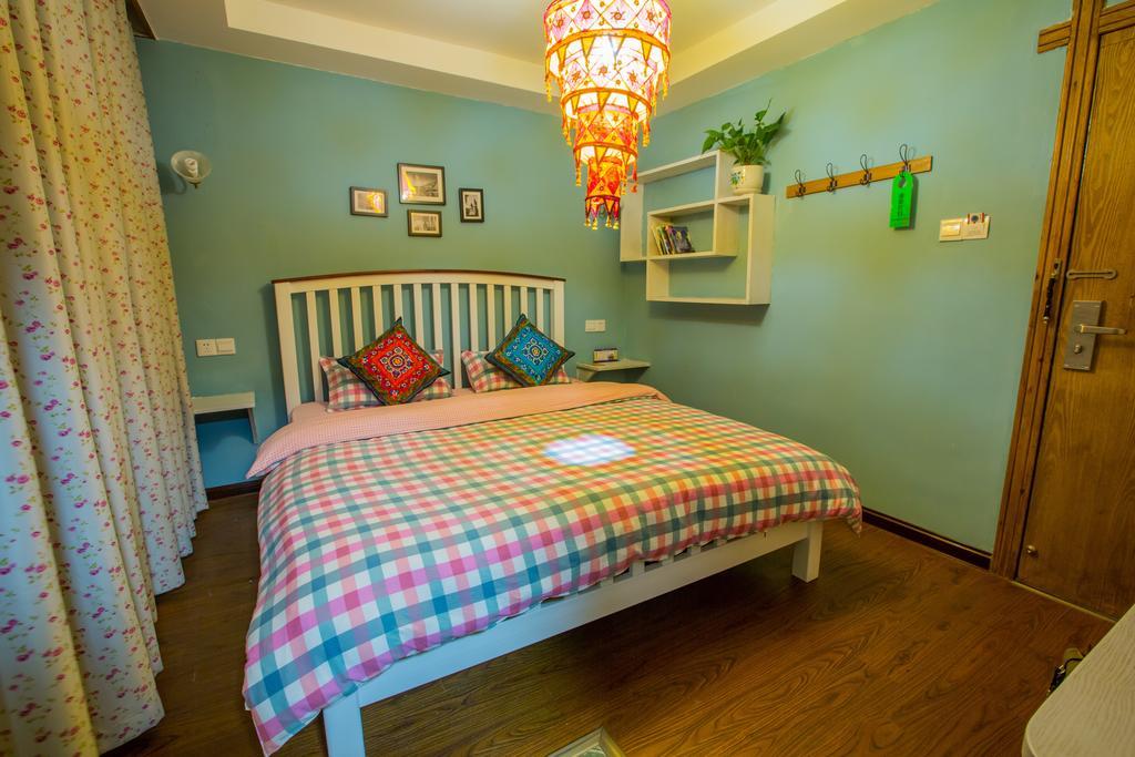 Zhangjiajie April Hostel Room photo